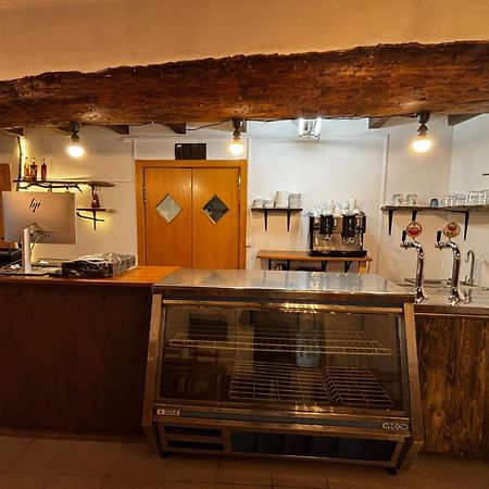 Albergue La Escuela De Lirí المظهر الخارجي الصورة